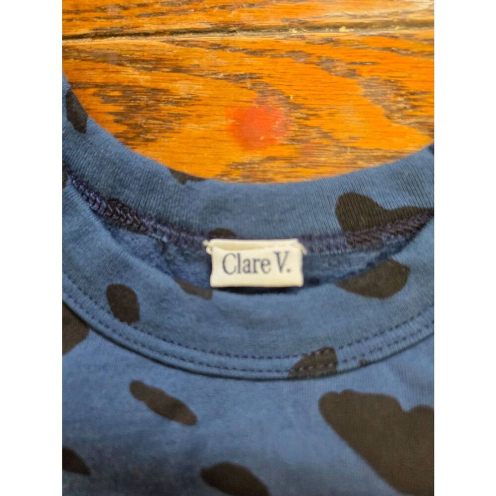 Clare V puff sleeve Jaguar print Blue&black sweatshirt size Medium - Picture 3 of 5
